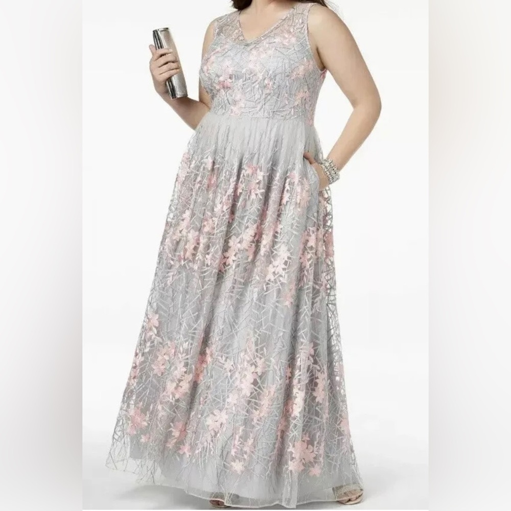 Adrianna Papell V Neck Embroidered Gown Pink & Gray Size 8